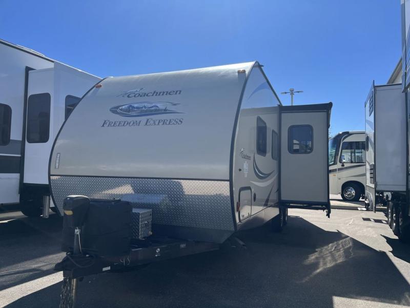 USED 2015 COACHMEN RV FREEDOM EXPRESS 248RBS