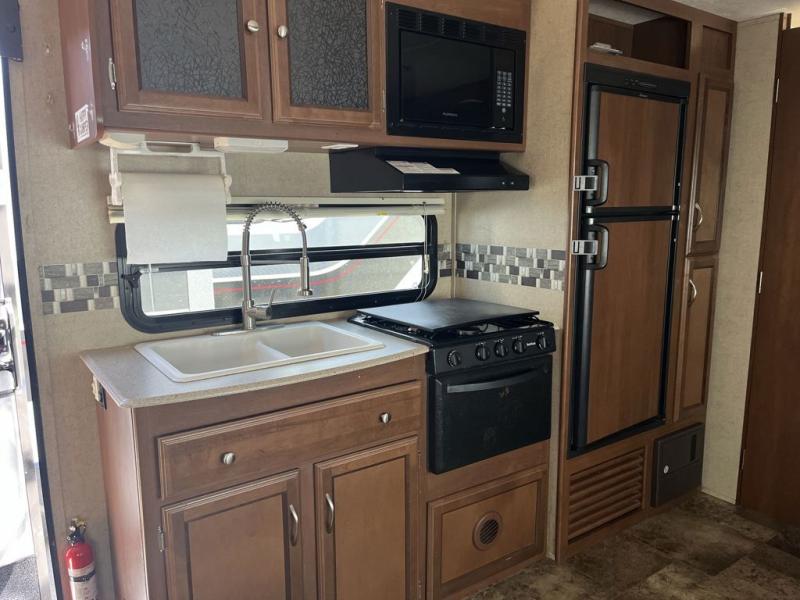 USED 2015 COACHMEN RV FREEDOM EXPRESS 248RBS