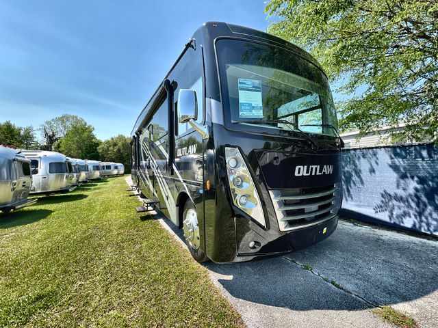 THOR MOTOR COACH OUTLAW 38KB 